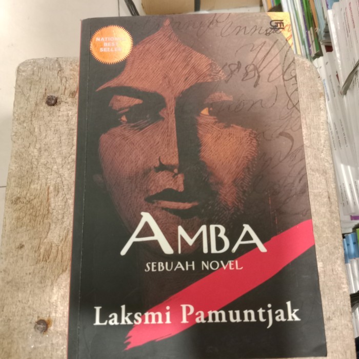 Amba Sebuah Novel - Laksmi Pamuntjak Terlaris