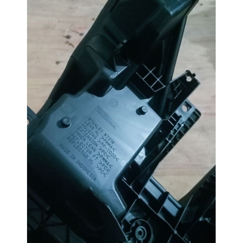 Housing lampu depan Vario 125 new K2V original