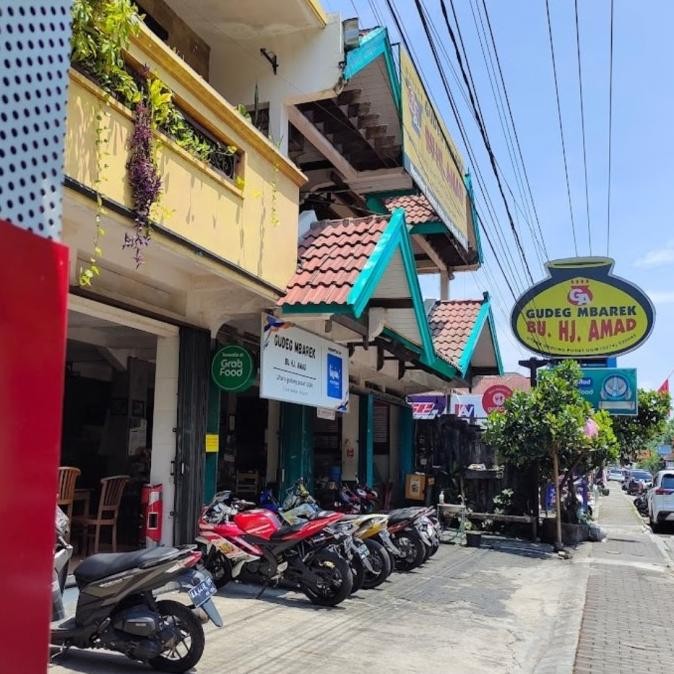 

Link Pesanan gudeg hj amad ibu Sri