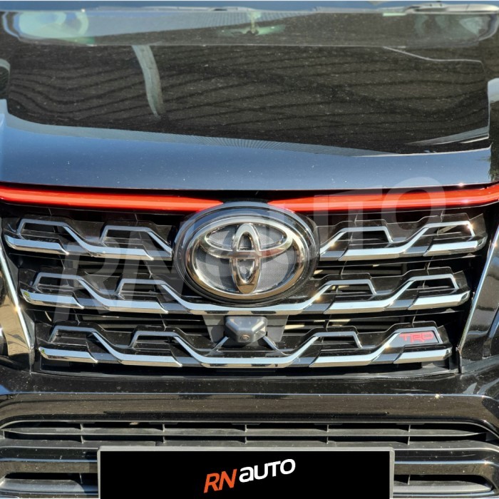 Emblem Logo Black Chrome Toyota Fortuner VRZ Depan