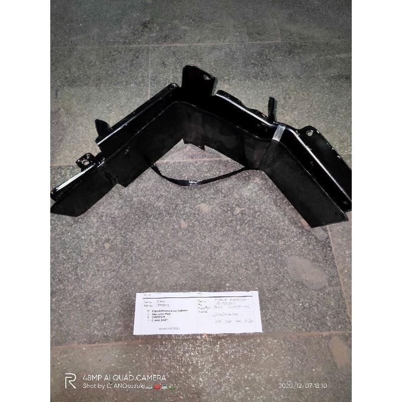 Plat Dudukan Kepet Karpet Ceret Lumpur Depan Mitsubishi T120 Ss Orisinil Harga Untuk 1 Biji Atau 1Pc