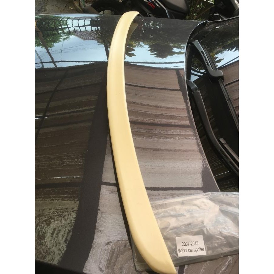 Ducktail Mercedes Benz W211 Plastic Unpainted