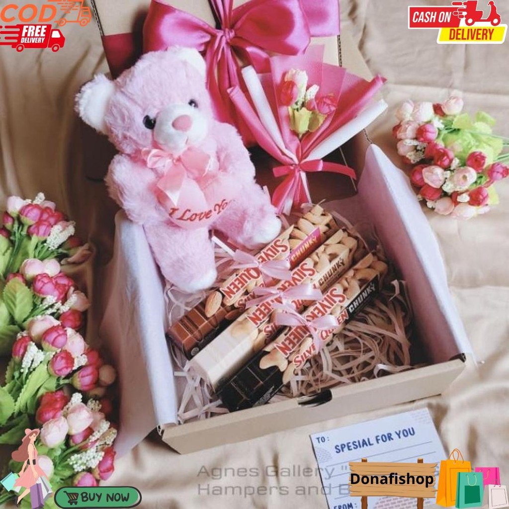 

Hampers Coklat / Hampers Boneka / Kado Valentine / Kado Ulang Tahun / Gift Box / Coklat Silverqueen Chunky D Best Seller