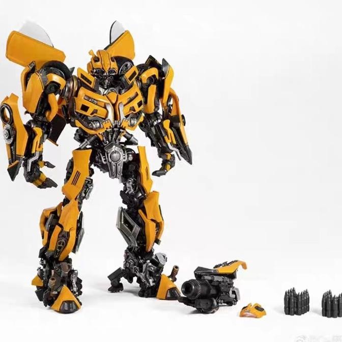 SUPER DEFORMED FIGURE Cyber Era CE-04 Bumblebee Transformers Dark Of The Moon Dotm DLX Scale