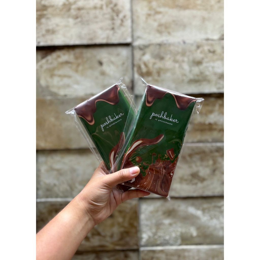 

Large Coklat Dubai Posh Baker
