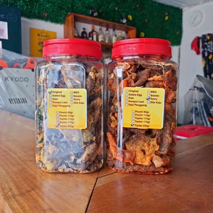 

SALE TERLARIS PAKET COMBAT KERUPUK KULIT IKAN SALMON VARIAN RASA ORIGINAL KEMASAN TOPLES JUMBO DAN