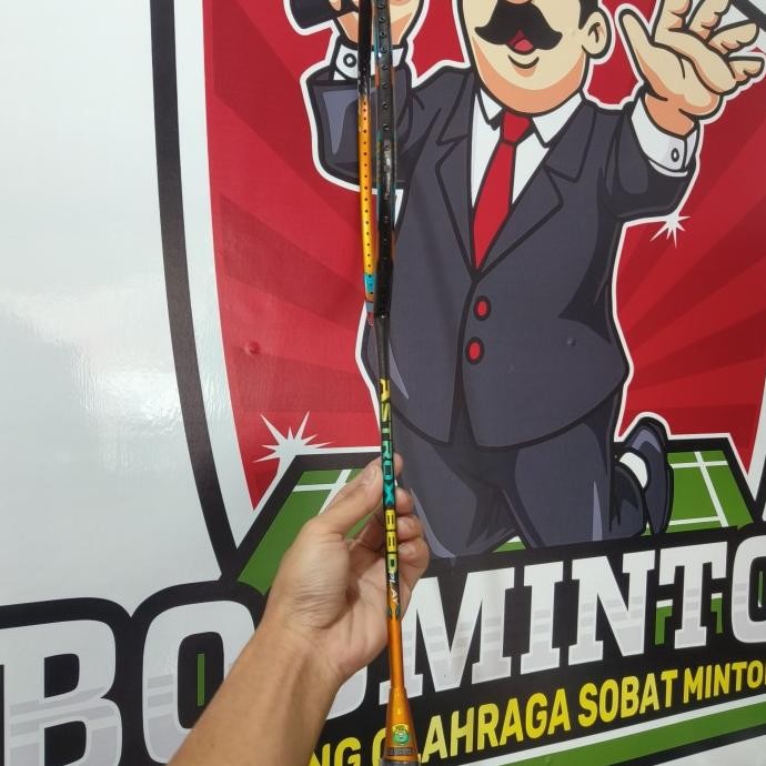 Miliki Yonex Astrox 88D Play