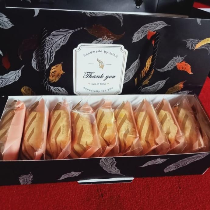 

TAIWANESE PINEAPPLE CAKE HAMPERS/NASTAR TAIWAN PREMIUM