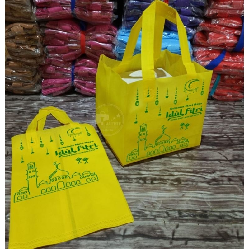 

(Lusinan-Isi 12 Pcs) Tas Spunbond Box 20X20 & 22X22 Edisi Lebaran Box Dus Idul Fitri Goodie Bag Tas