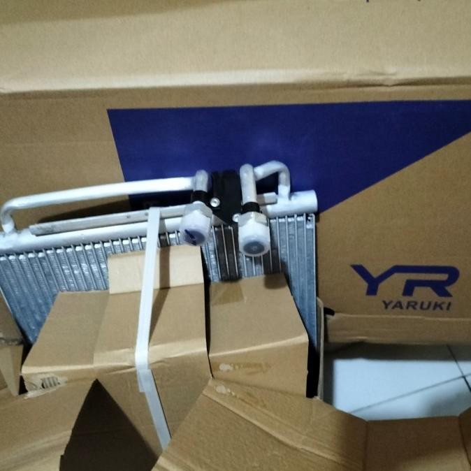 Sale  kondensor AC mobil Opel blazer