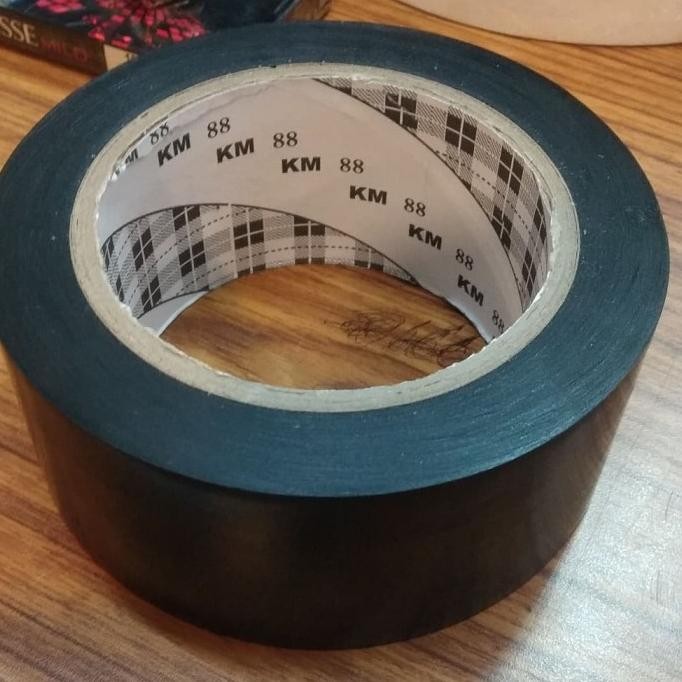 

LAKBAN LANTAI - FLOOR MARKING TAPE - HITAM 2" X 33M ASLI