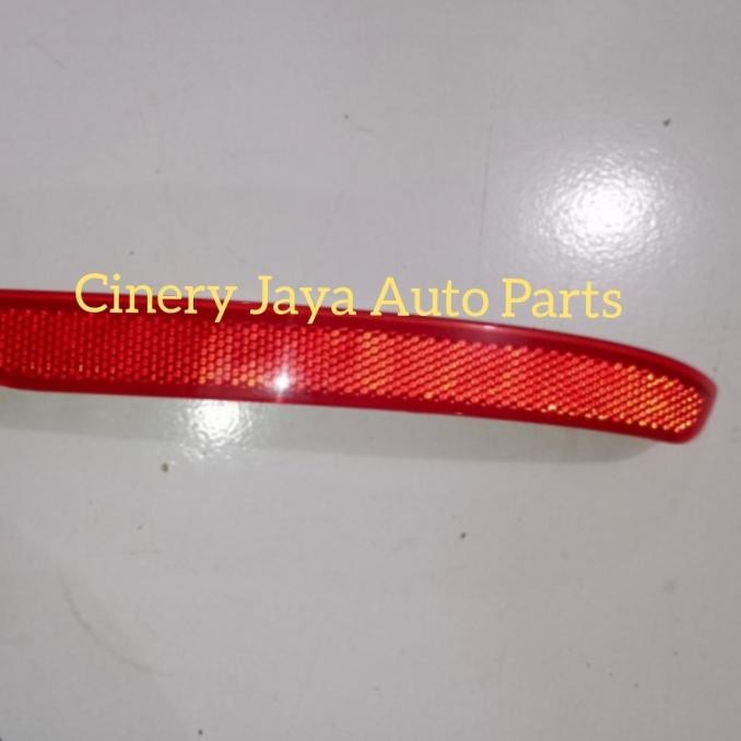 TERBARU LAMPU REFLEKTOR BEMPER BUMPER BELAKANG INNOVA REBORN VENTURER ORIGINAL