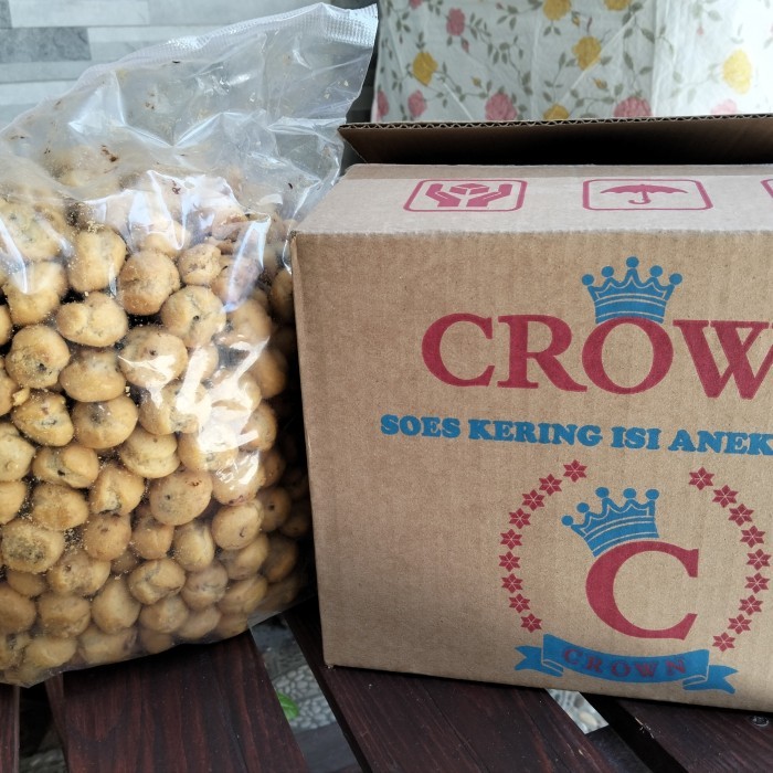 

kue soes coklat lumer crown 2kg enak gurih