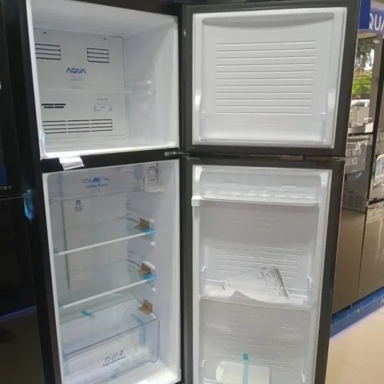 (KHUSUS BOGOR) KULKAS 2 PINTU AQUA D261