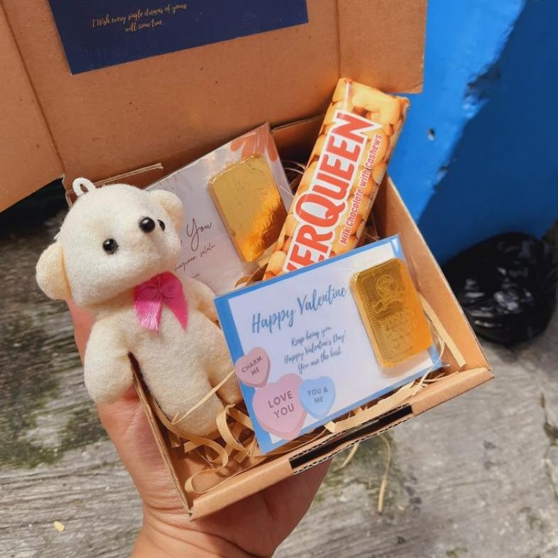 

TY69 hampers coklat valentine hampers silverqueen hadian coklat hampers valentin Original