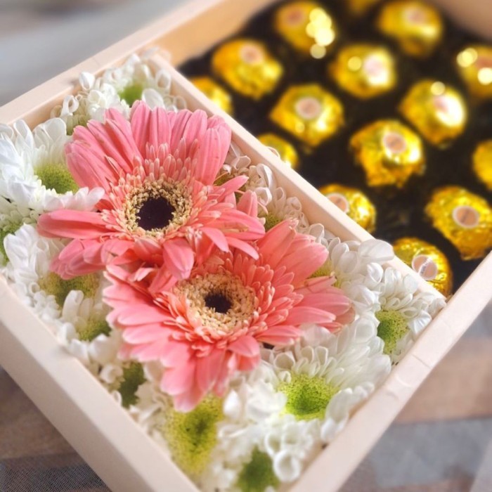 

BUKET BUNGA COKLAT - VALENTINE'S DAY / COKLAT VALENTINE / MOTHER'S DAY