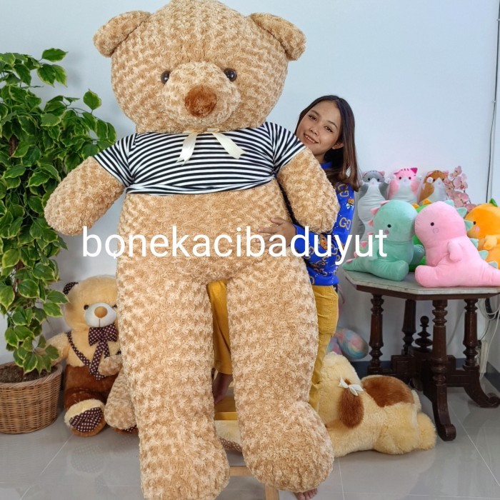 

BONEKA BERUANG SUPER PREMIUM BESAR 1,6 METER BAHAN SNAIL BUNGA MAWAR