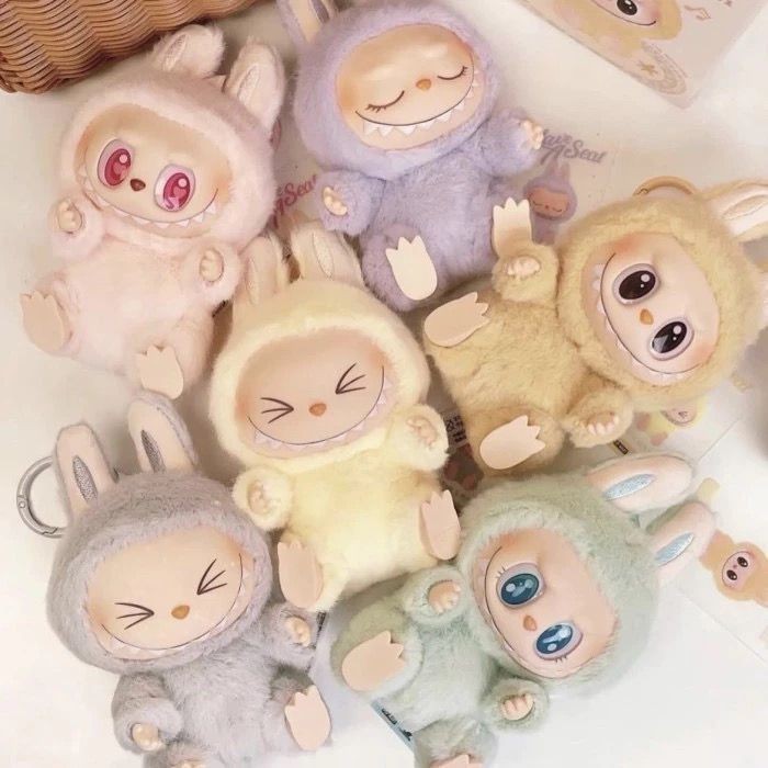 

BONEKA LABUBU POPMART BLIND BOX HEARBEAT V2 HAVE A SEAT THE MOSTER VINLY FACE SERIES KEYCHAIN BAG