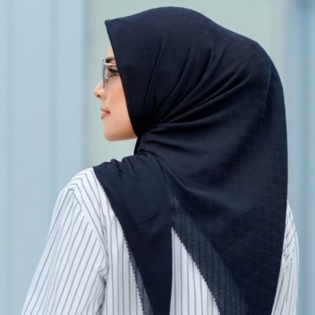 Buttonscarves Tapis Embossed