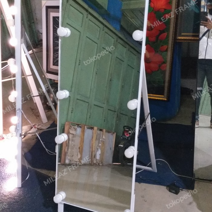 Standing Mirror Full Body Lampu