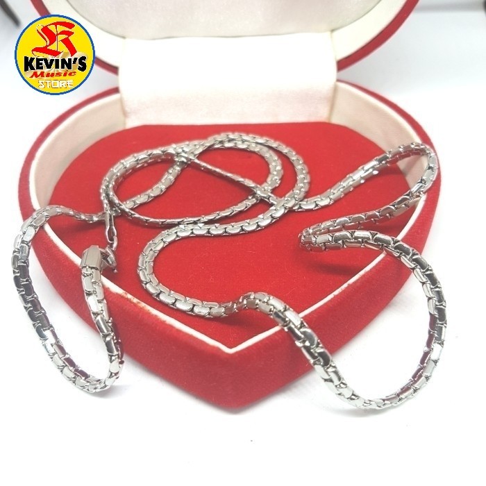 Ready kalung besi putih pria model rantai gepeng 4 ml, besi putih asli ambon