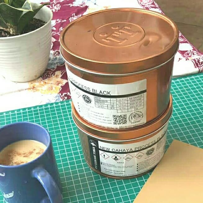 

TINTA CETAK GRAFIS WARNA HITAM - 1 KG