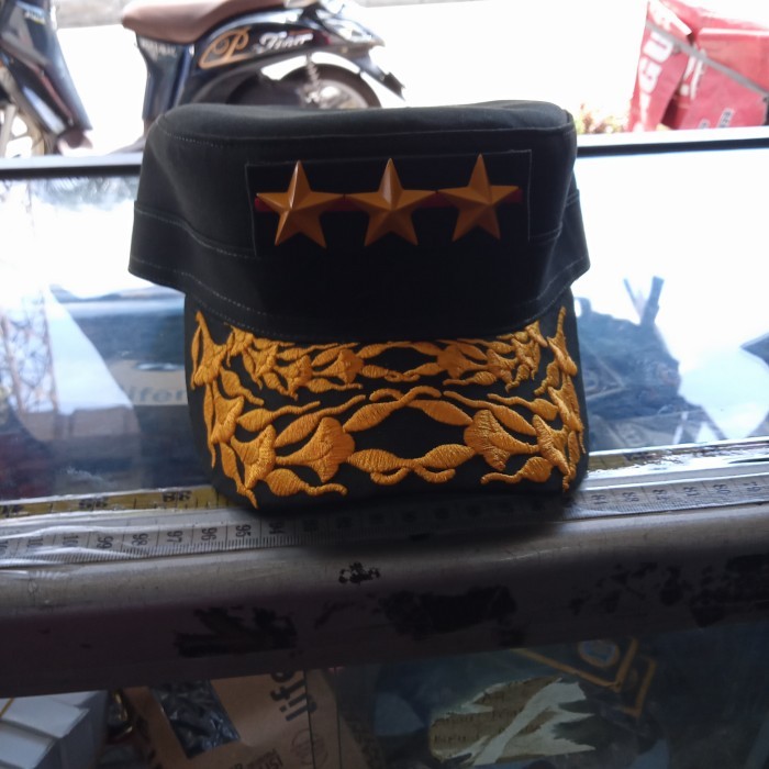 Auliya Topi Komando Tni Pati