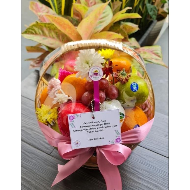 

TERMURAH Parcel Buah Segar Premium Keranjang Cincin Medium Free Kartu Ucapan Bunga Pita Hampers Lebaran Natal Christmas Hospitality Lamaran gq-68