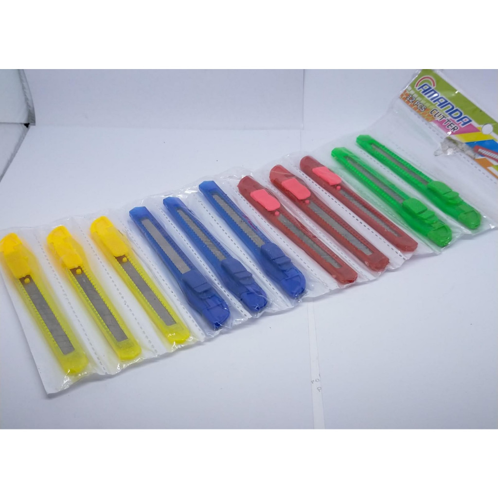 

NJK Fashion_CUTTER SEDANG WARNA 13CM SATUAN