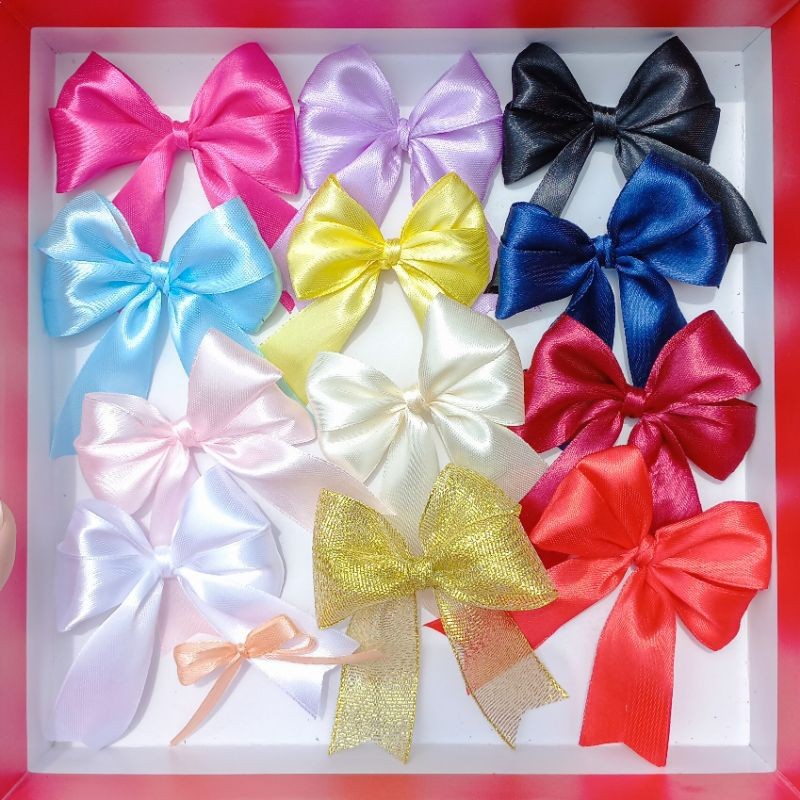 

PITA SOUVENIR SATIN PITA TEMPEL PITA ECERAN PITA HIASAN (mohon baca VARIASI & DESKRIPSI dengan