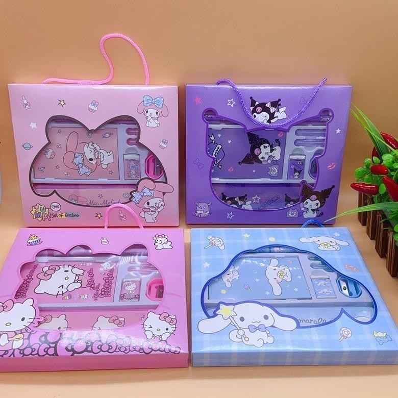 

(8pcs) Set Alat Tulis Perlengkapan Sekolah sanrio alat tulis 8 in 1 Tempat Pensil Penghapus Penggaris Rautan Cinnamorooll Kuromi Melody Kado Anak Sekolah baru