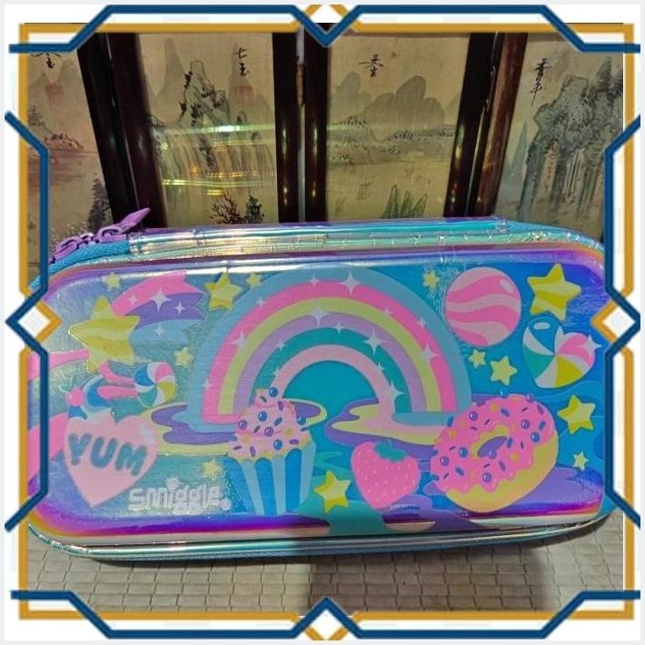 

[R28] KOTAK CASE PENSIL SMIGLE RAINBOW HEART ORIGINAL