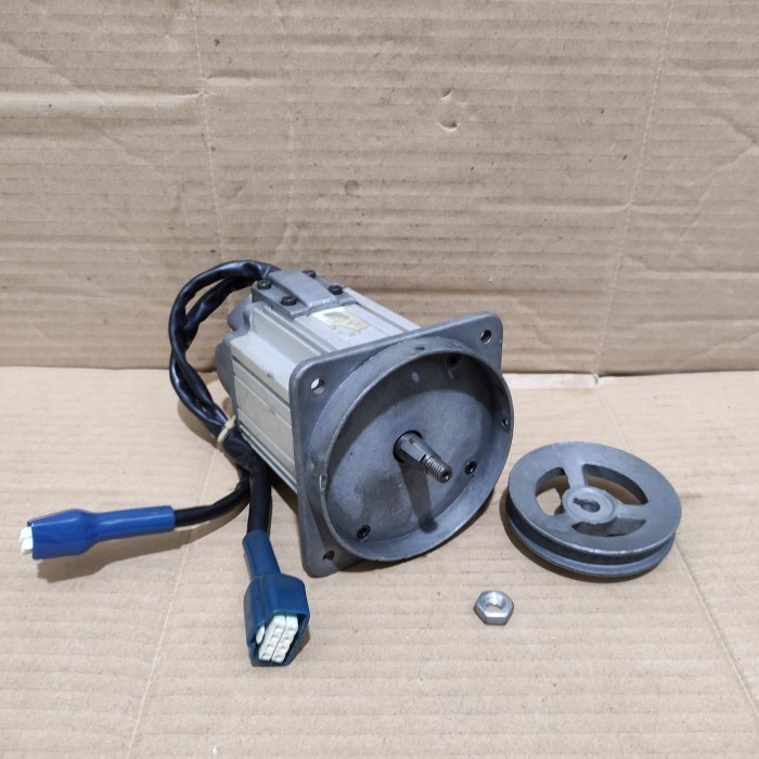 DINAMO MOTOR GENERATOR AC SERVO 3PH