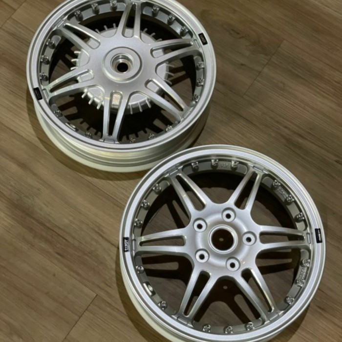 trade in velg luigy cs-05 silver w126 vespa sprint euro primavera r12