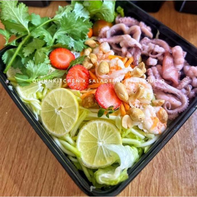 

Gurita + Udang Mangga/Pepaya/Nanas Salad Thailand QuinnKitchen