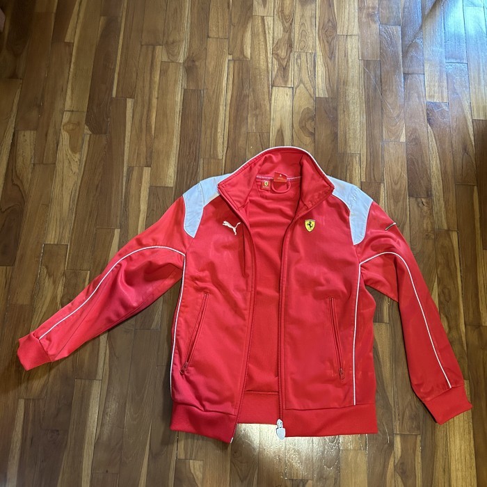 JAKET OUTER SCUDERIA FERRARI X PUMA ORIGINAL LIKE NEW