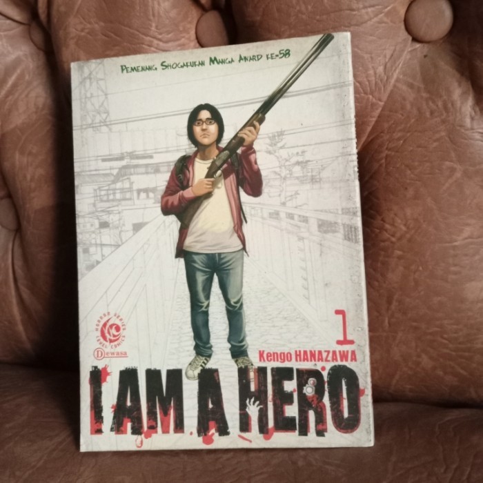 Komik I Am A Hero no. 1-10 (cabutan)