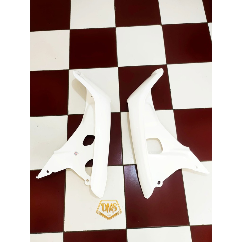 Sayap Honda Astrea Grand Warna Putih Merk win