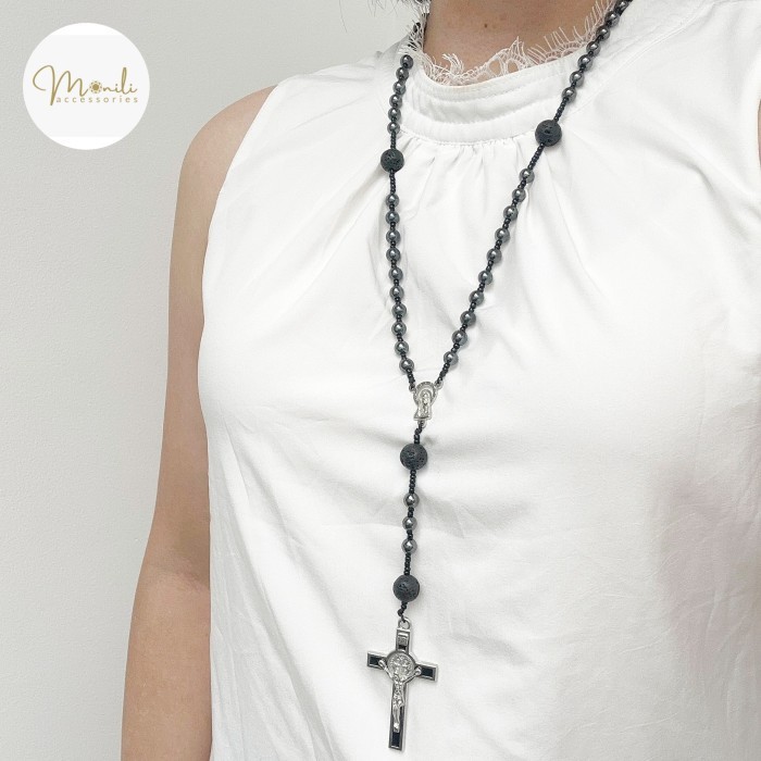 Rosario Batu Hematite Dan Lava Stone Dengan Salib Benedict Hitam
