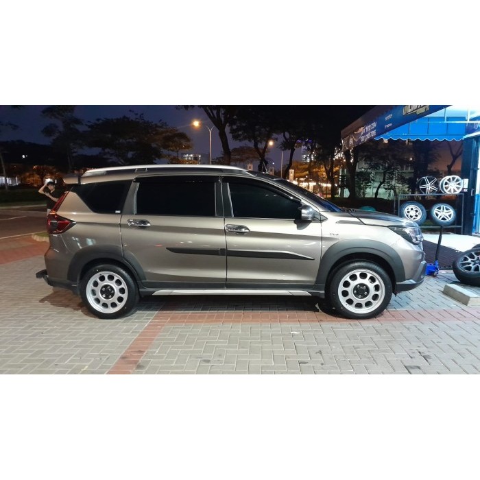 VELG MOBIL SUZUKI XL7 USE KLG HSR R17X75 H5X114,3 ET42 SILVE