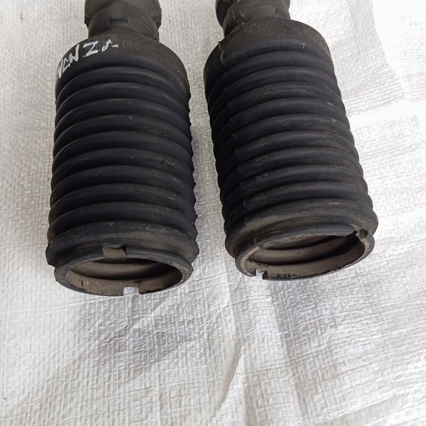 (Copotan) Sepasang Karet Boot Stoper Shock Breaker Depan Avanza Xenia Copotan