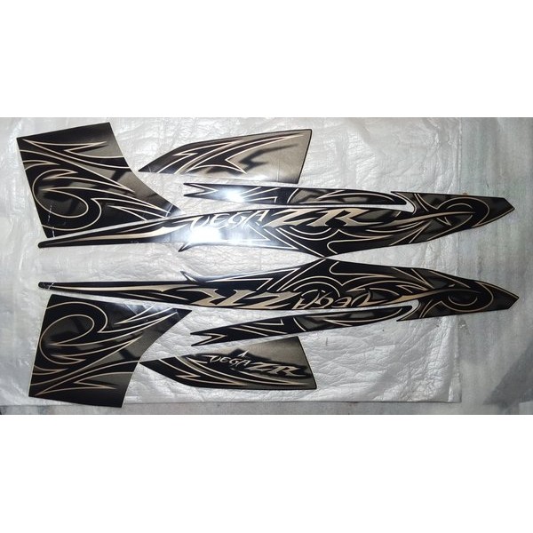 Striping Stiker Body Kanan Kiri Full Set Vega Zr Tahun 2010 Warna Hitam Gold Original Termurah Langk