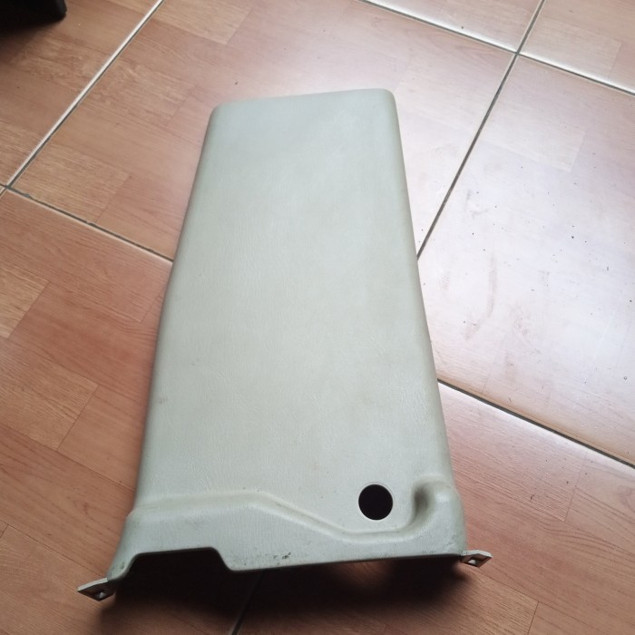 cover pilar panel B interior Nissan Serena C24 kanan