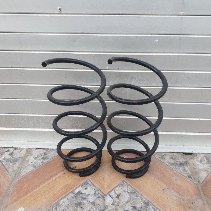 Coil Spring Per Potong Ceper Depan Toyota Yaris Oem