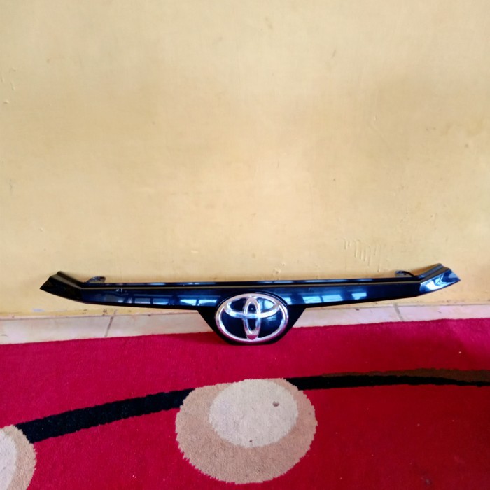 list grill Toyota raize 2023