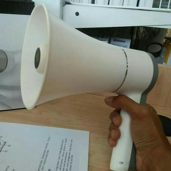 Krisbow Toa Megaphone 20 Watt - Speaker Geras Suara Portable