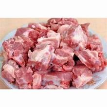 

Bakut babi segar ukuran 1 kilogram