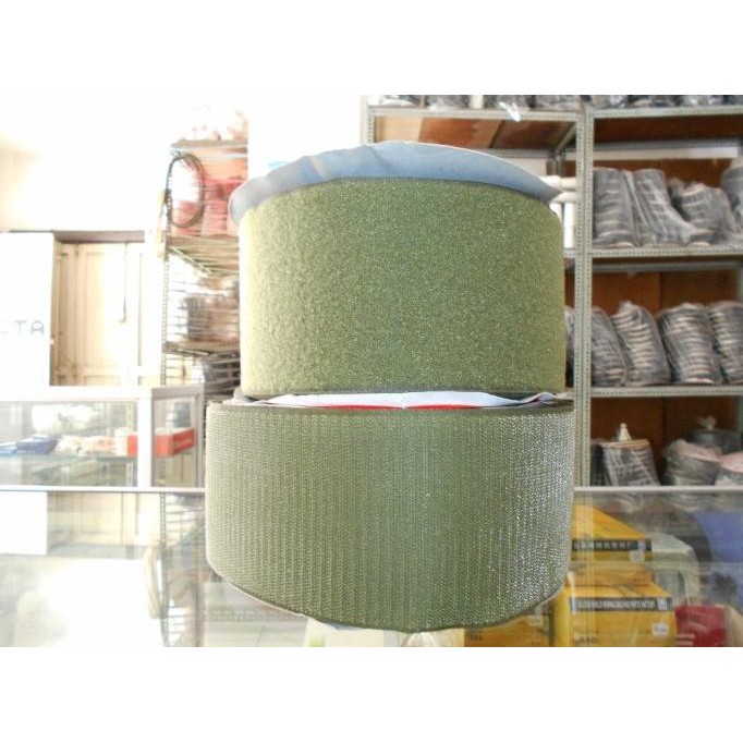 

HARGA DISC - Velcro 4"(10cm) Army dan Cream Rol-an