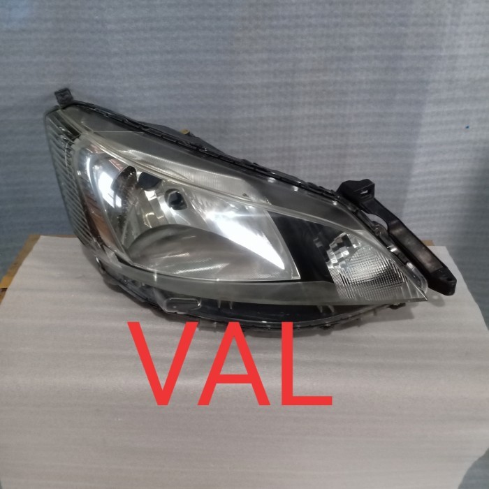 head lamp lampu depan Nissan Evalia