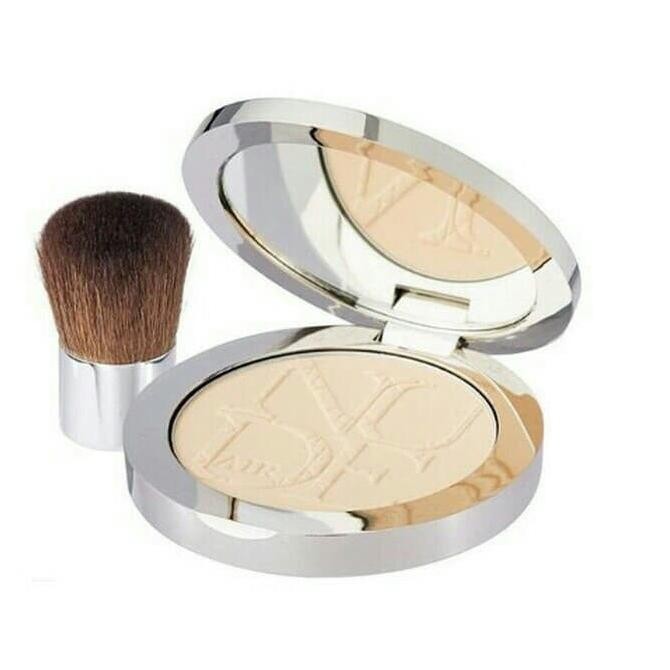 bedak dior skin